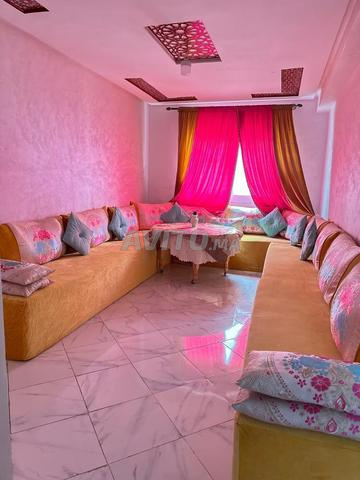 Salon marocain complet à vendre, tissu Benj Al Mizyane à un prix raisonnable