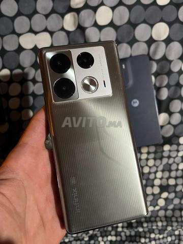 smartphone infinix 40 pro Série limitée BMW