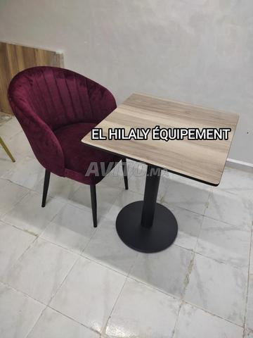 chaises table cafe restaurant