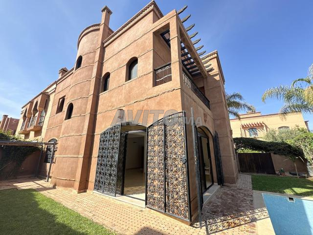 فيلا مع مسبح خاص في تاركة - 2