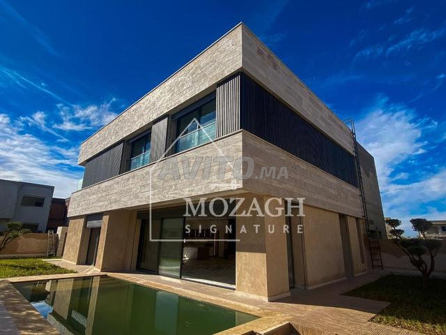 فيلا حديثة مع مسبح متاحة في غضون 3 أشهر