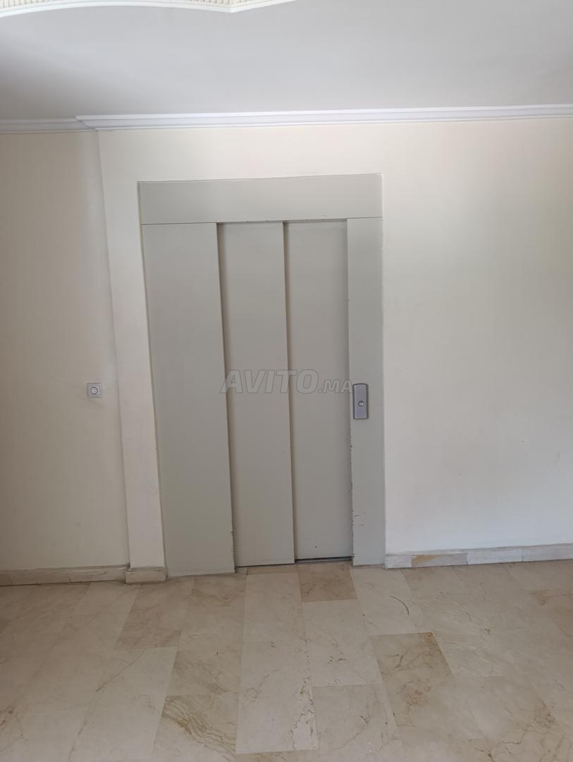 Appartement meublé location longue durée - image 2