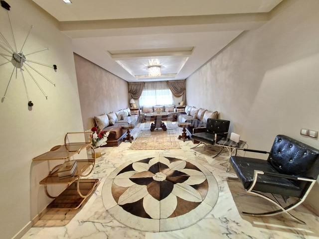 شقة مفروشة عالية المستوى. 126 متر مربع كاليفورنيا