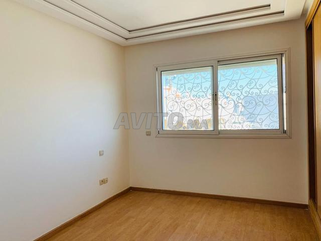 Appartement à louer Mers Sultan - image 4