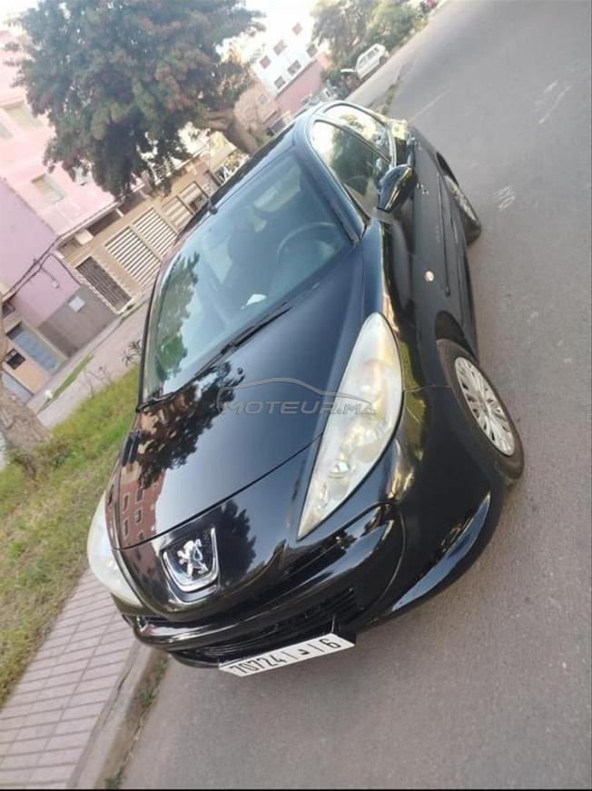 Peugeot 206 Essence Manuelle 2011 à Casablanca