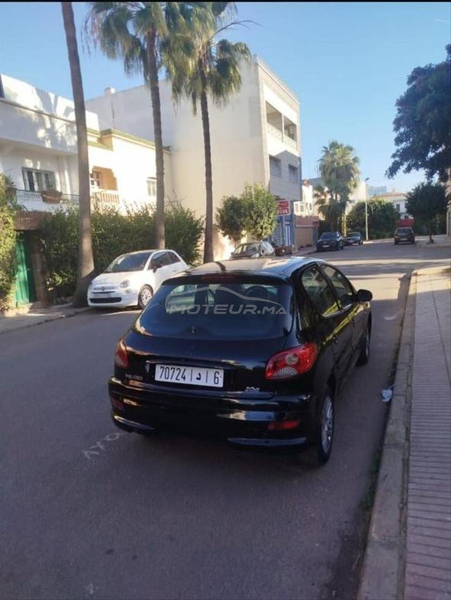 Peugeot 206 Essence Manuelle 2011 à Casablanca