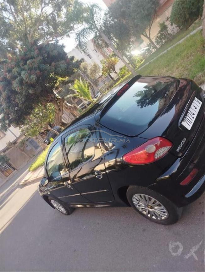 Peugeot 206 Essence Manuelle 2011 à Casablanca