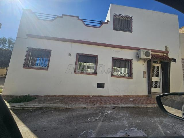 منزل سفلي وبيت بالفوق