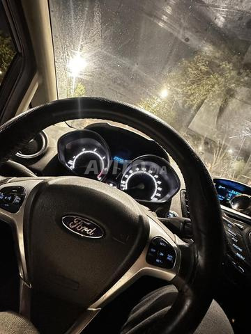 Ford fiesta titanium fin 2013