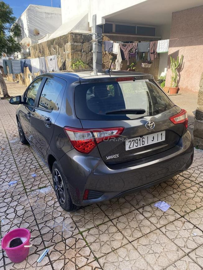 Toyota Yaris essence 