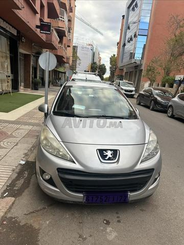 Peugeot 207 Diesel Manuelle 2012 à Marrakech