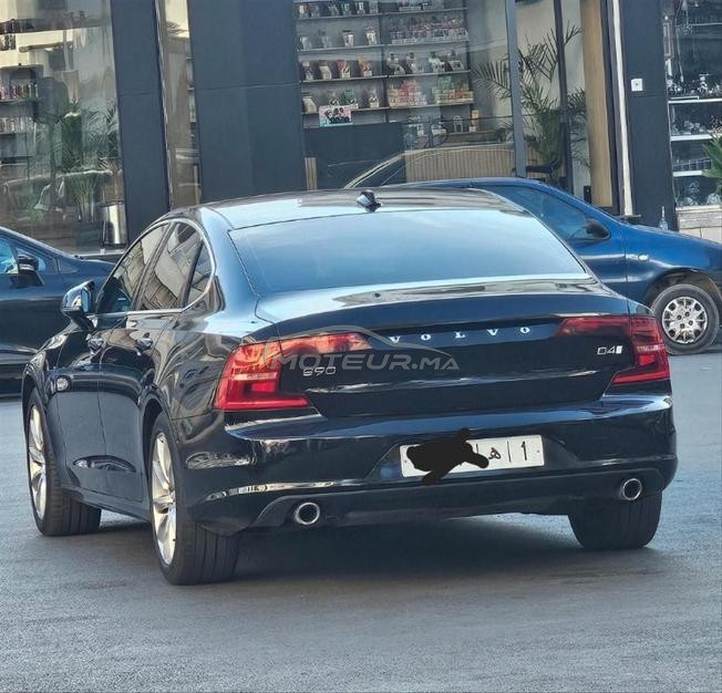 VOLVO S90 D4 Version Momentum