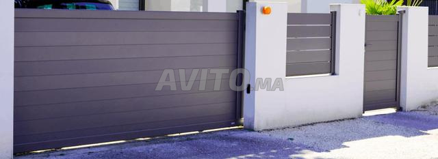 Portail de PROFIL STORE en aluminium