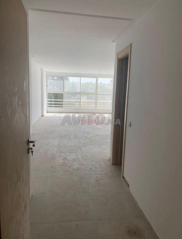 مكتب للإيجار بمساحة 47 مترًا مربعًا في بوسكورة