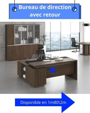 Espace de travail collectif/bureau/fauteuil