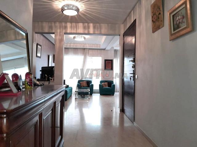 بيع شقة 4 غرف بمساحة 153 متر مربع في الدار البيضاء