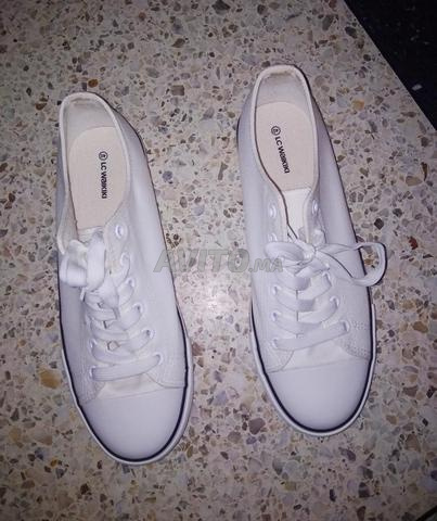 حذاء رياضي إسبادريل مقاس 40