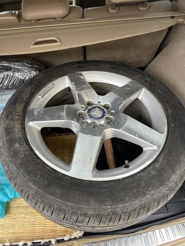 04 jantes mercedes AMG 19 pouces avec pneus
