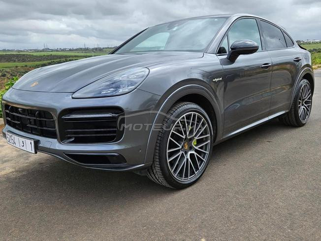 Porsche Cayenne Hybride Automatique à Rabat