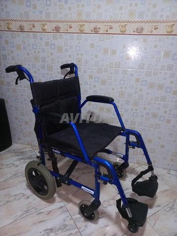 fauteuil roulant pliable léger كرسي متحرك