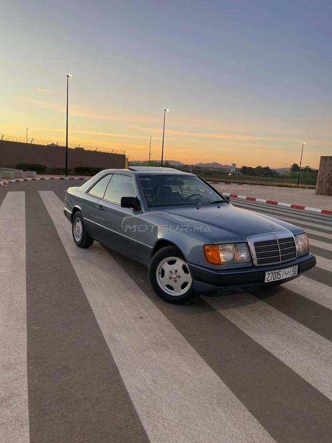 Mercedes 230E COLLECTION 