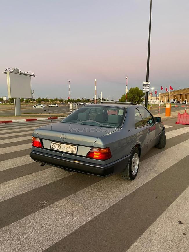 Mercedes 230E COLLECTION 