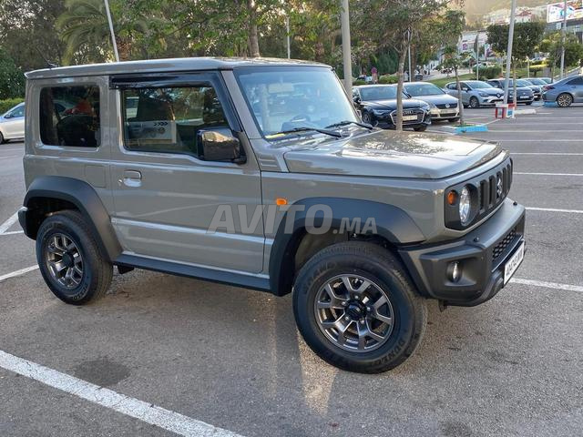 Jeep Suzuki jimini pratiquement neuve