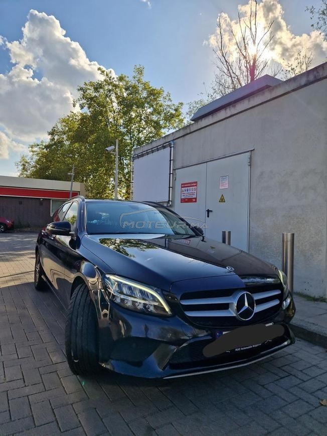 Mercedes-Benz c200 