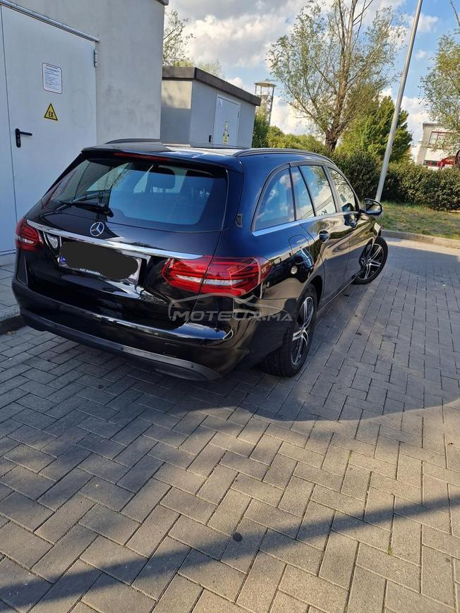 Mercedes-Benz c200 