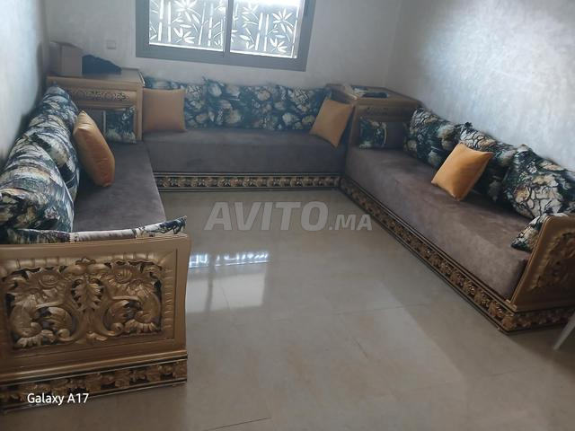 صالون مغربي تقليدي خشب محفور وقماش مخملي - 2