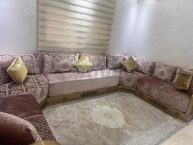 Salon marocain brodé