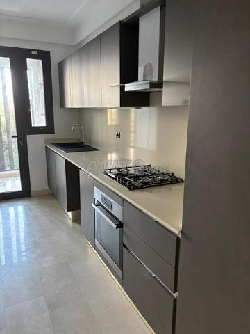 شقة جديدة رائعة ومشرقة في CFC