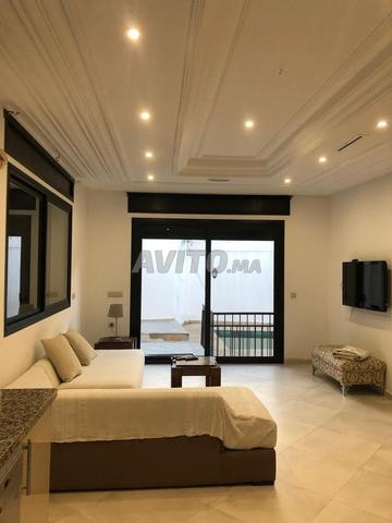 فيلا عصرية للبيع بالقرب من إبيريا، وسط المدينة - 2