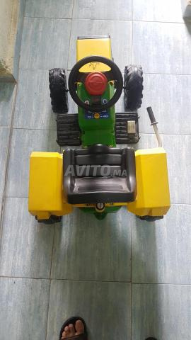 عربة كهربائية من نوع مرسيدس - 2