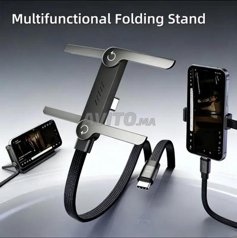 Câble de charge Type-C 240W avec support pliable