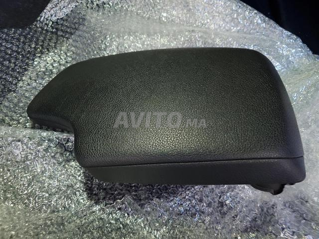 Accoudoir central en cuir noir BMW série 3 4