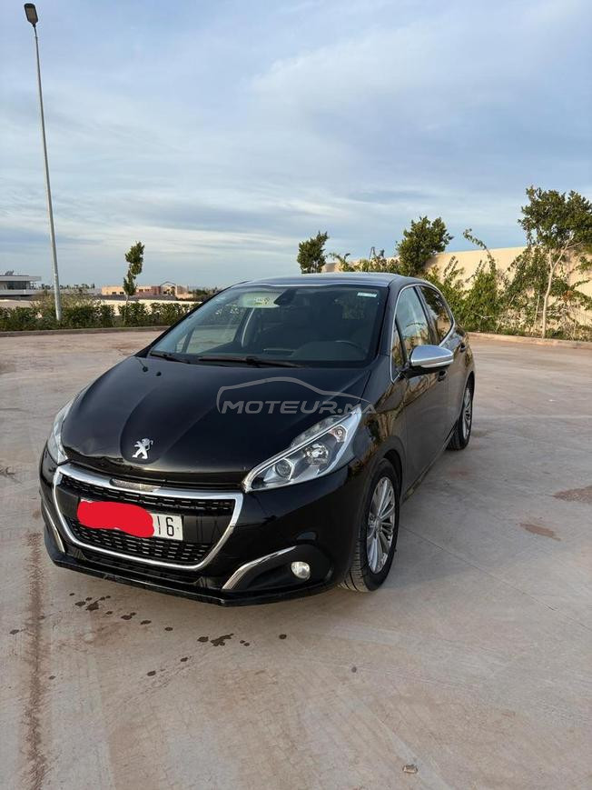Peugeot 208 pack Allure toute option 