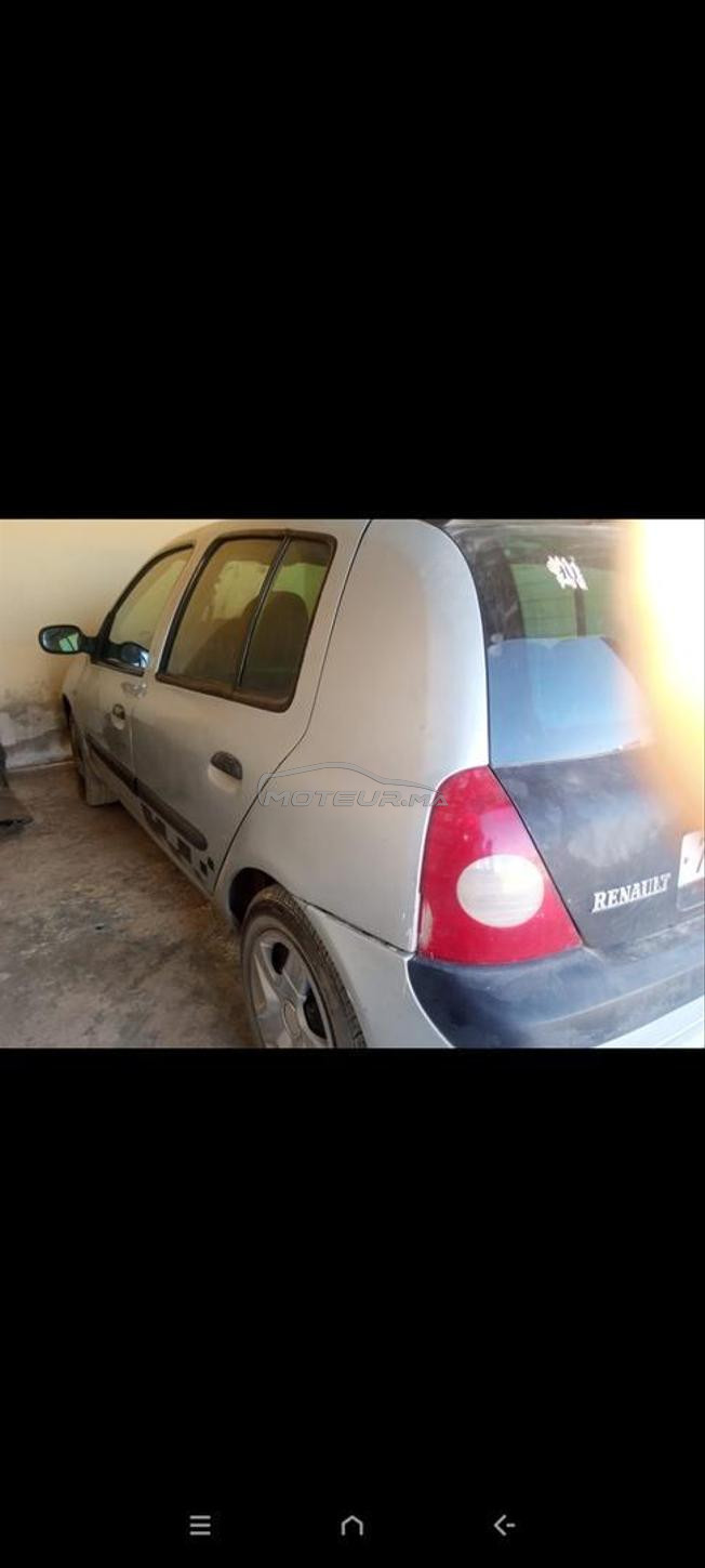 clio essence 