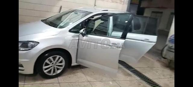 Volkswagen Touran Diesel Manuelle 2019 في الناظور - 2