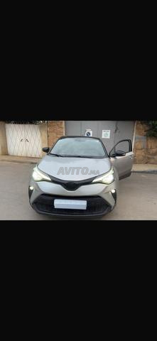 Bonjour, j'ai cette voiture à vendre, bienvenue