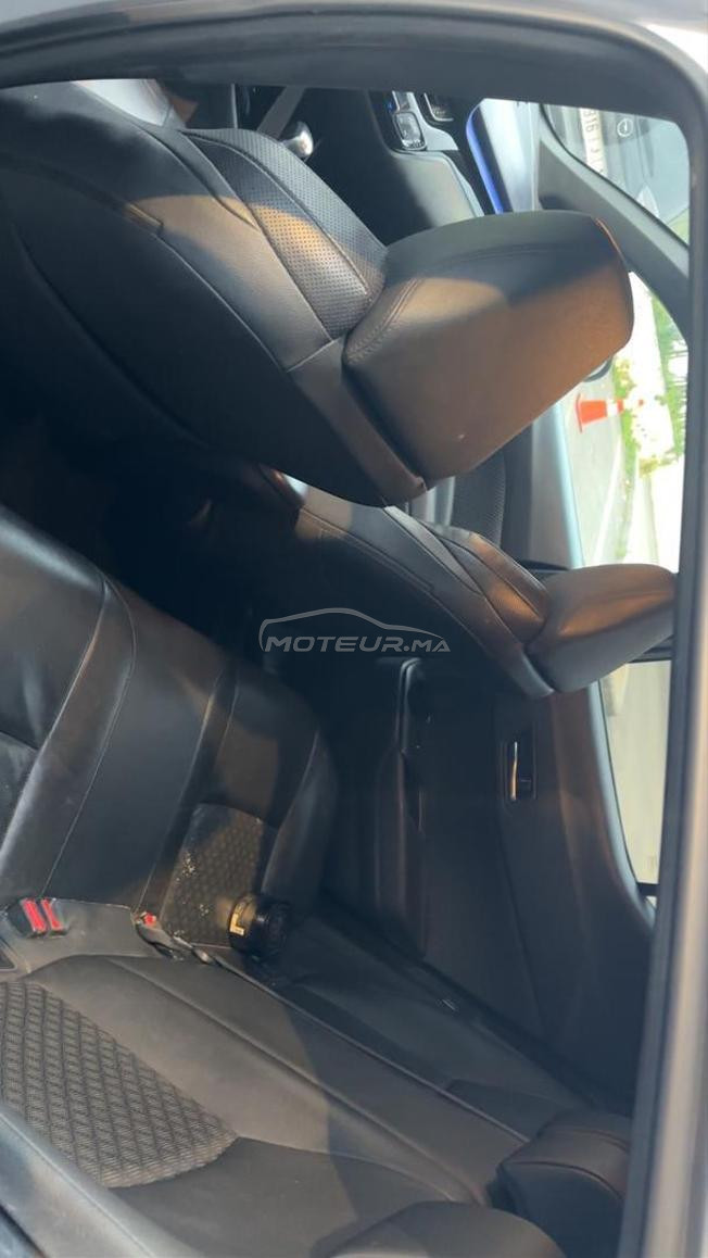  bonjour j’ai cette voiture à vendre bienvenue