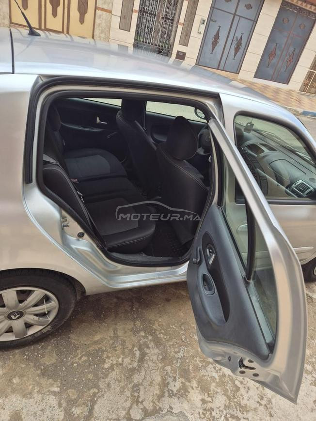 Renault Clio Essence Manuelle 2013 à Nador
