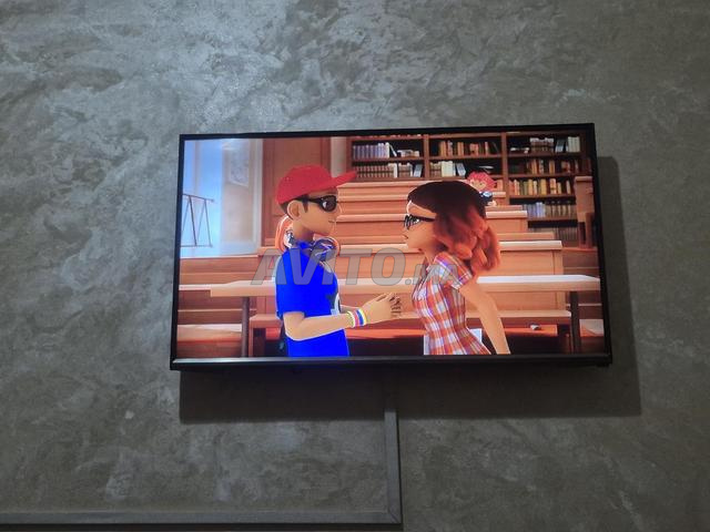 Téléviseur Samsung Smart 32 Hangary