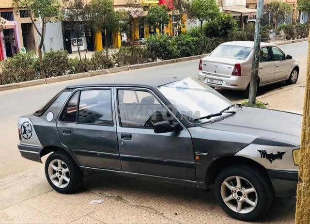 309 essence 8 chevaux en bon état