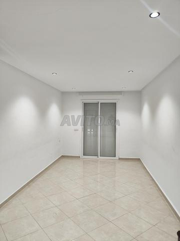 استوديو للبيع بالرمال بمارتيل