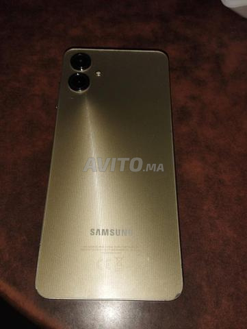 مستعجل Samsung galaxy A06 gold للبيع - 2