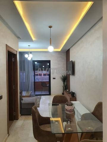 ستوديو مفروش مع شرفة للإيجار يقع بجوار محطة القطار - 2