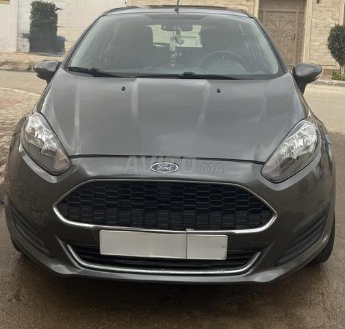 Ford Fiesta Essence Manuelle 2017 في الناظور - 2