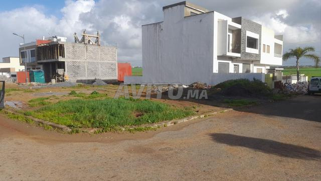 Terrain de 352 M² situé à Tamesna - 2