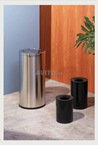 سلة مهملات مكتب علامة إسبانيا بالجملة